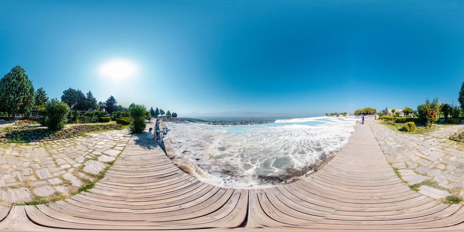 Ricoh Theta Z1 caméra 360° 19 Go noir