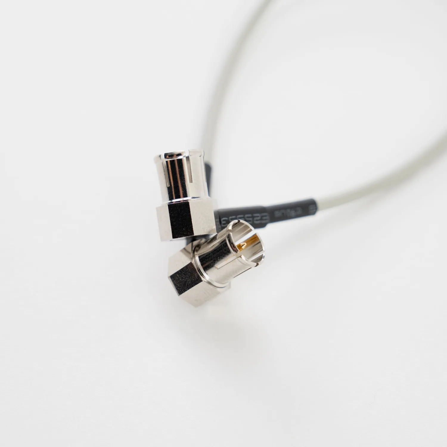 Freefly Ember câble SDI coudé bas profil 225 mm double angle