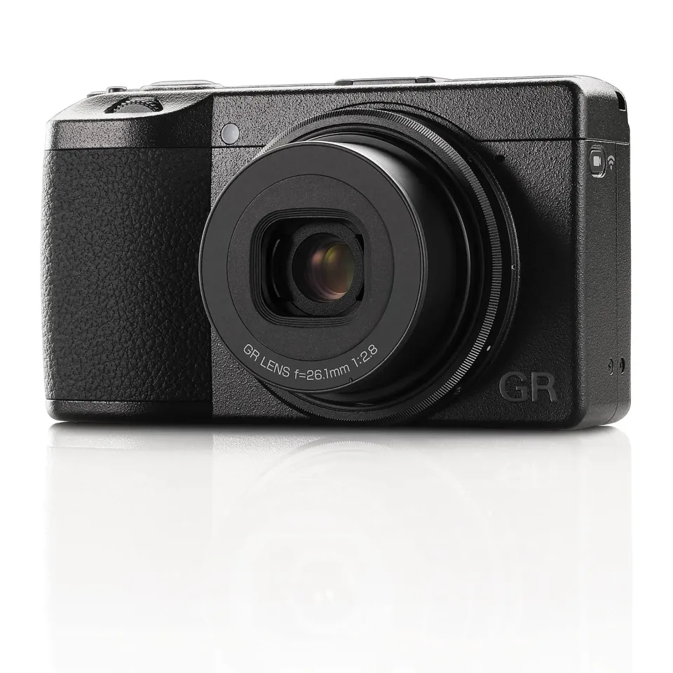 Ricoh GR IIIx appareil photo compact 40mm noir
