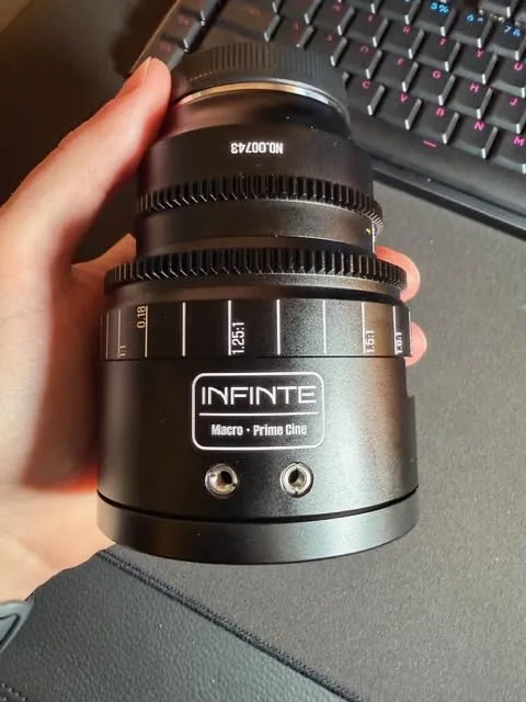 7Artisans 65mm T2.9 objectif cinéma macro Sony E